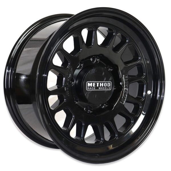 17" Method Wheels for Nissan VTC, GMC Sierra, Chevrolet Silverado, Toyota FJ Cruiser and Prado - Image 2