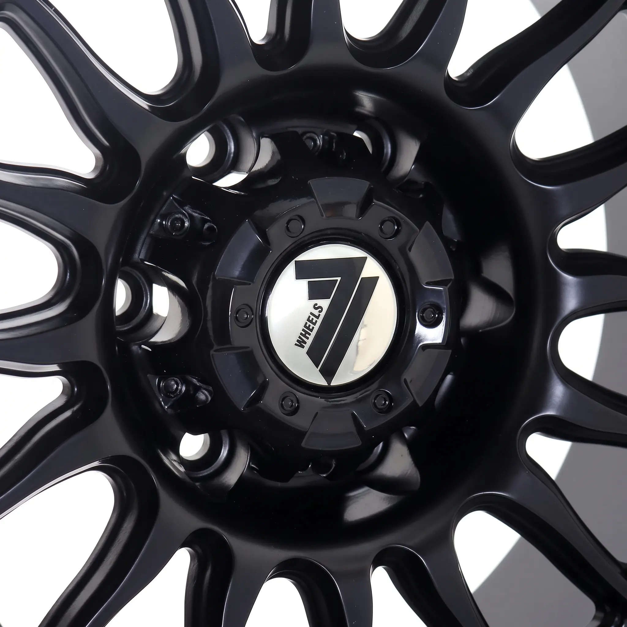 Matte_black_wheel_center_cap_2K_20261011174445