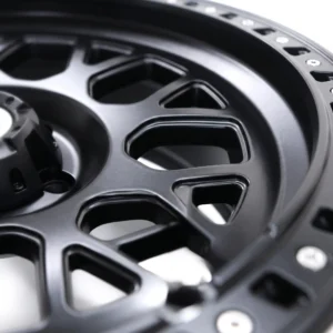 Black_alloy_wheel_spoke_design_2K_20261008121053