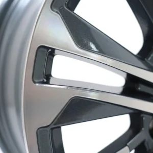 Car_alloy_wheel_close-up_20261024194112 Car_alloy_wheel_close-up_20261024194112