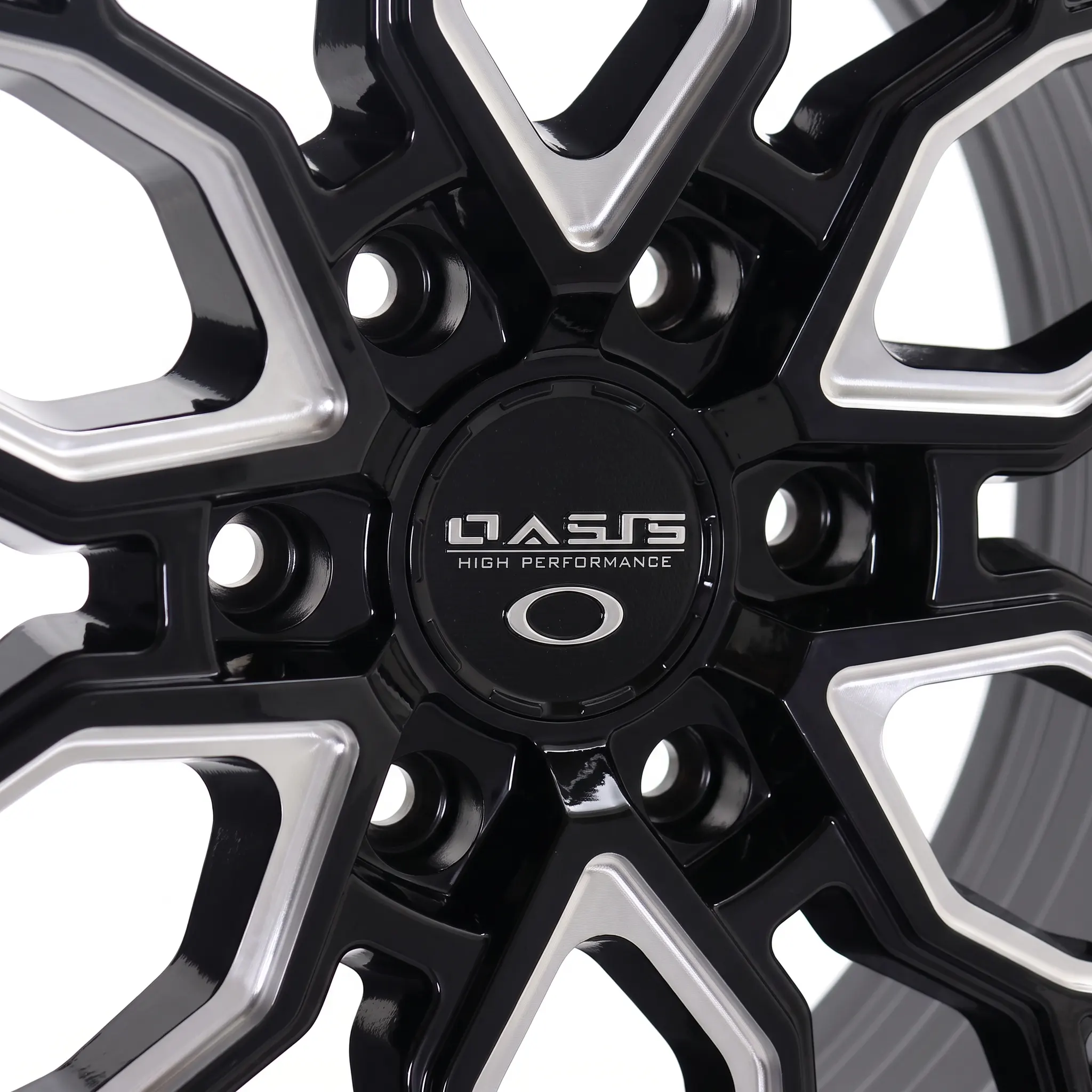 Car_wheel_center_cap_2K_20261011194247
