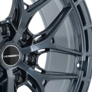 Car_wheel_close-up_20261025185316 Car_wheel_close-up_20261025185316