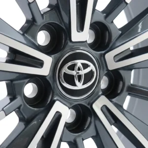 Car_wheel_logo_close_up_20261024194105 Car_wheel_logo_close_up_20261024194105
