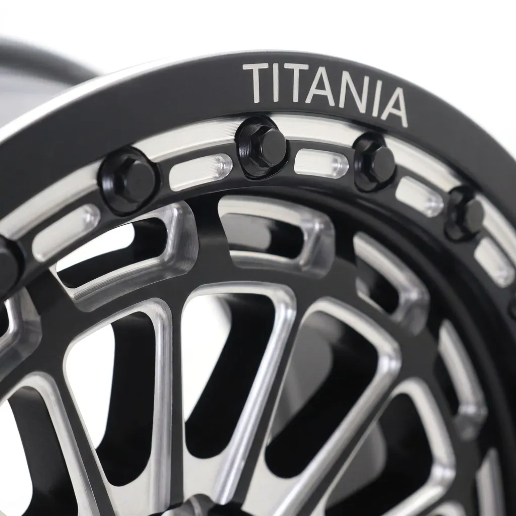 Wheel_rim_with_bolts_20261011200631